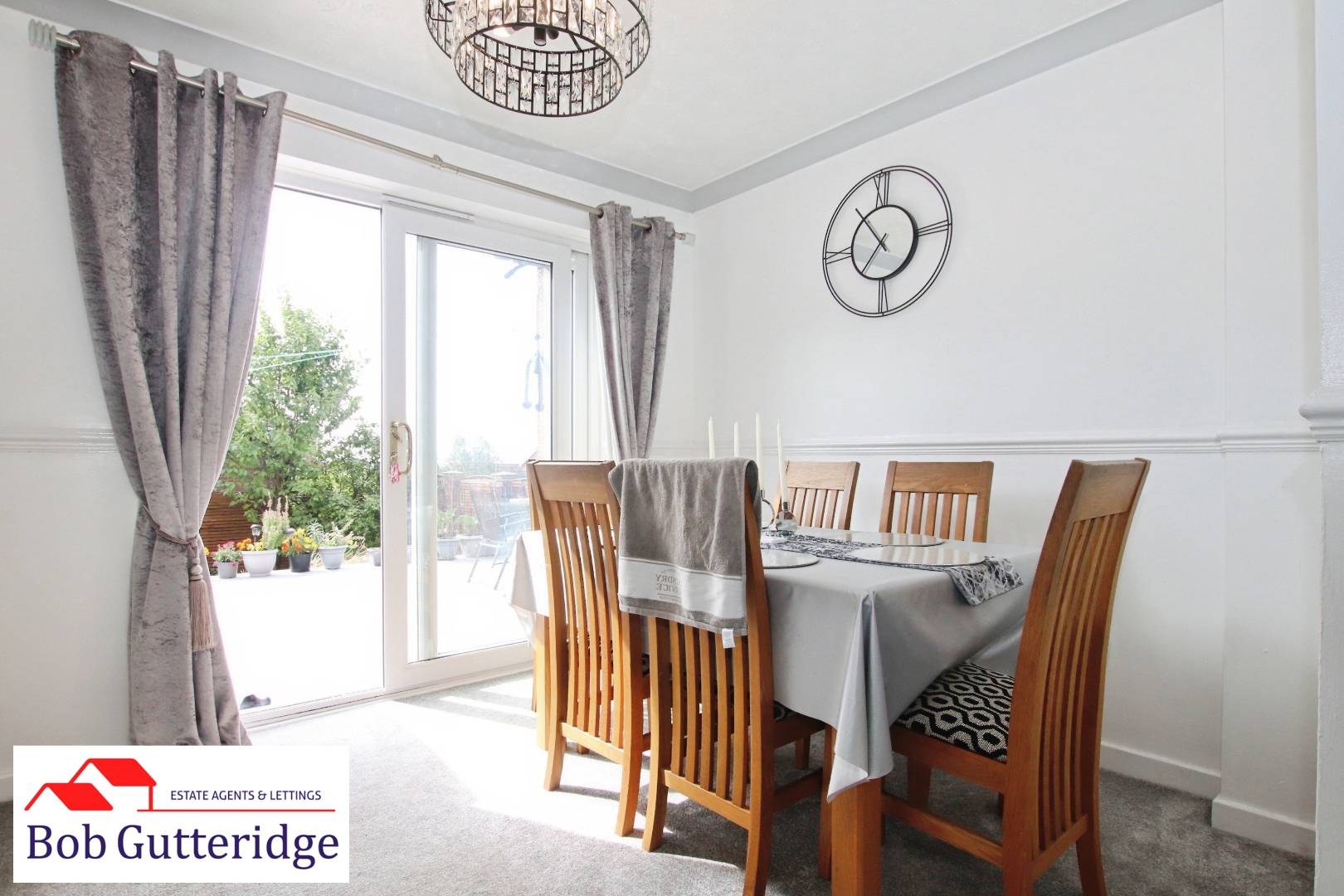 BREAKFAST ROOM